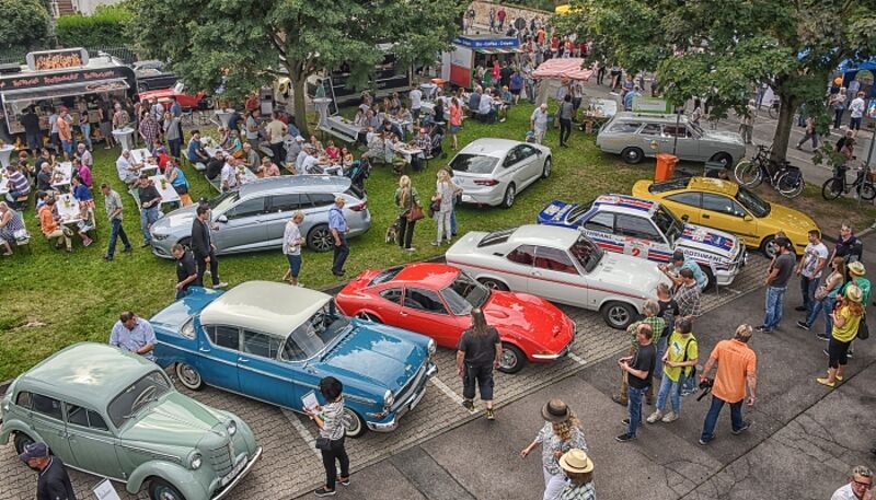 19. Klassikertreffen an den Opelvillen in Rüsselsheim: 120 Jahre Opel-Automobilbau und Opel Motorsport Special